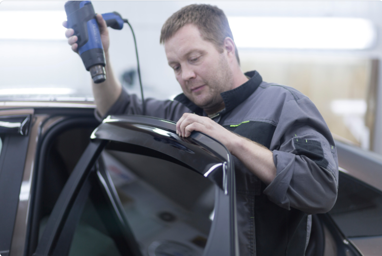 дефлектор боковых окон